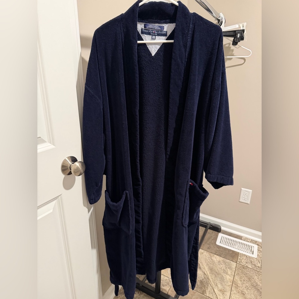 Tommy Hilfiger Navy Plush Shawl-Collar Robe